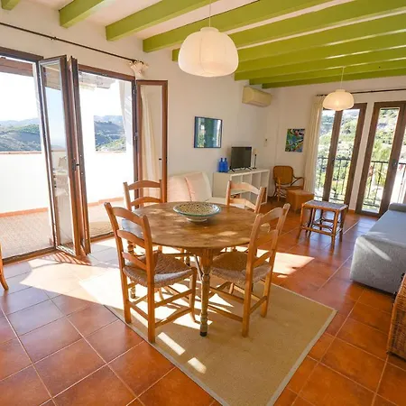 アパート La Fuente Apt6, Amazing 2 Bedroom Family With Views, Padel Court And 2 Pools Hansonholiday フリヒリアナ