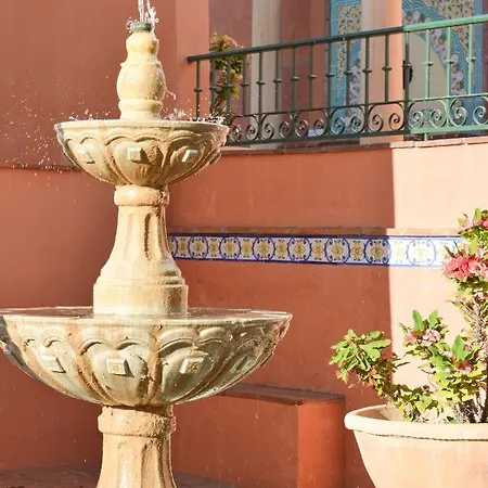 La Fuente Apt6, Amazing 2 Bedroom Family With Views, Padel Court And 2 Pools Hansonholiday フリヒリアナ
